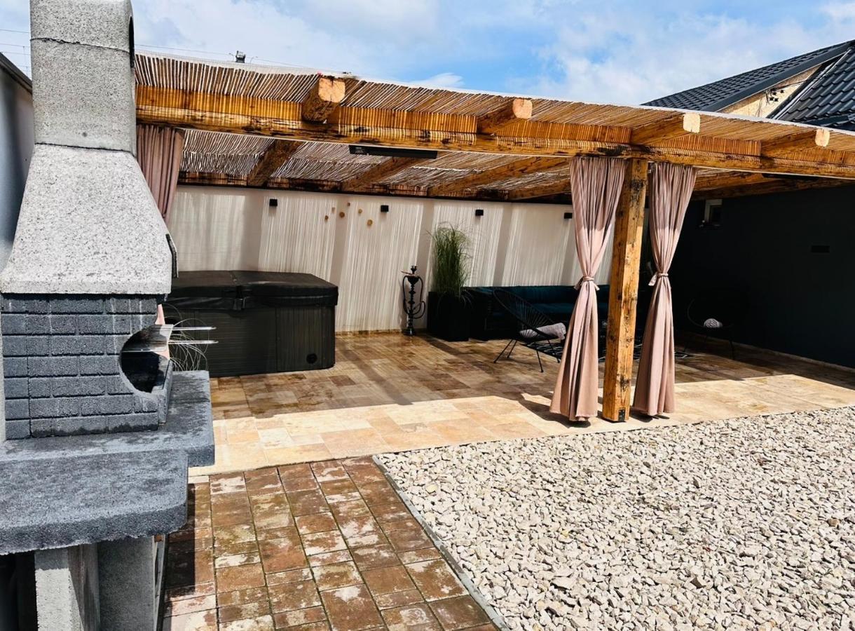 Villa 3 Mediaş Dış mekan fotoğraf